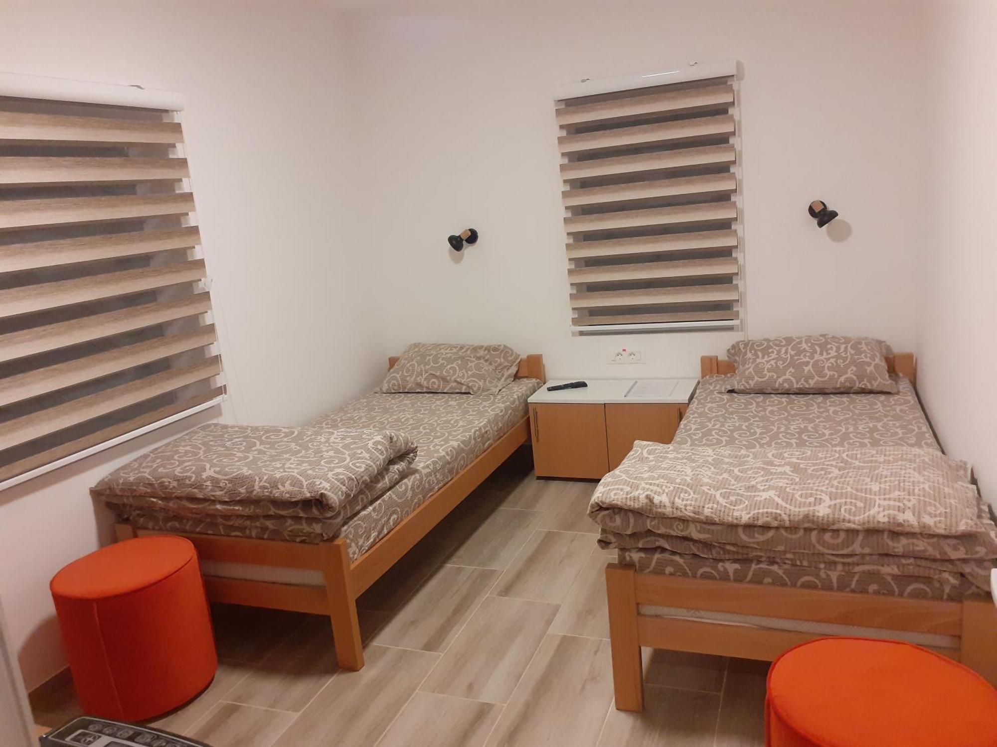 Bed and Breakfast Std Cvetkovic Crni Vrh Екстер'єр фото
