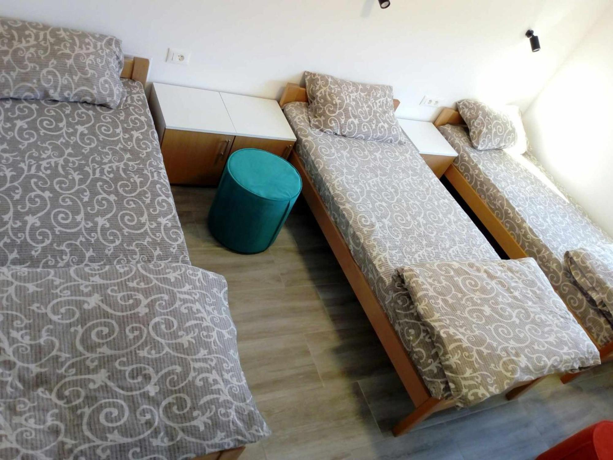 Bed and Breakfast Std Cvetkovic Crni Vrh Екстер'єр фото